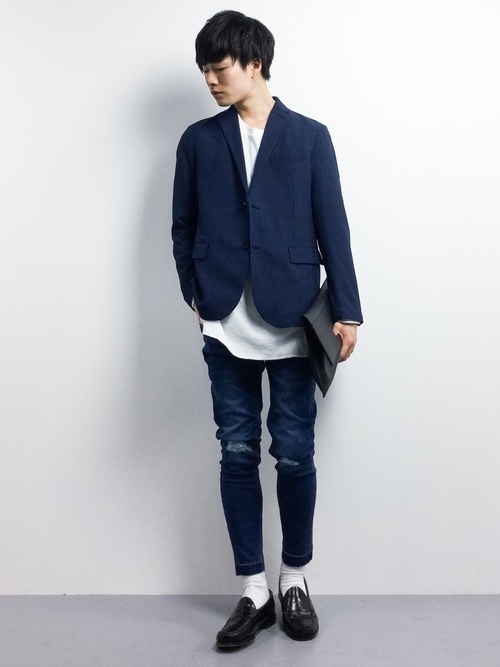 真の洒落男が着こなす「ジャケット×ジーンズ」:本当の“かっこいい”を魅せる、ジャケジーのコーデ術 5番目の画像