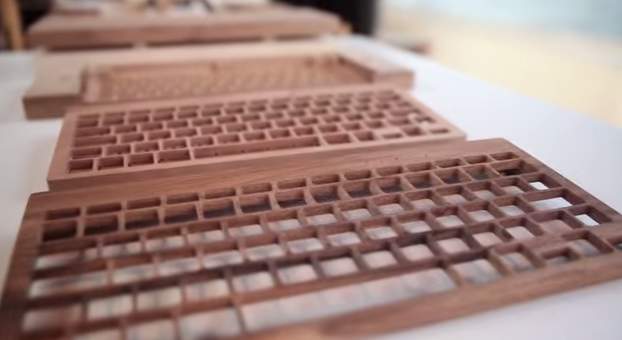 完全オーダーメイドの木製キーボード！フランスの職人が全て手造するキーボードがカッコいい。 3番目の画像