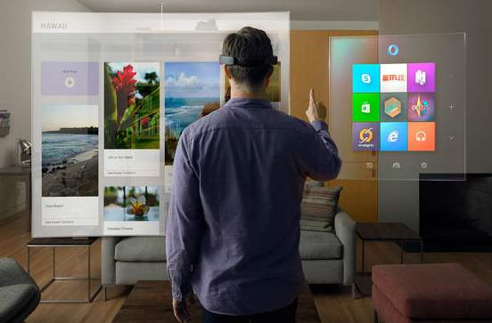 進撃のMicrosoft！　開発中のVRグラス「HoloLens」が従来の生活を一変させるかも 1番目の画像