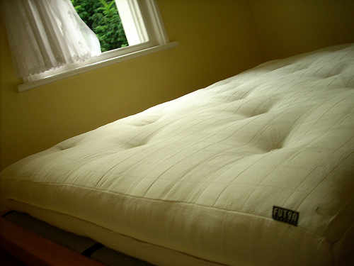 ソファベッドの意外な盲点。ベッドとしての寝心地を保つためにはどうすればよい？ 1番目の画像