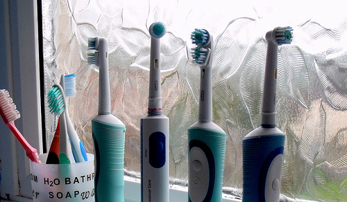 大切なのは汚れを落とす性能だけじゃない。本当に使いやすい電動歯ブラシの選び方 2番目の画像