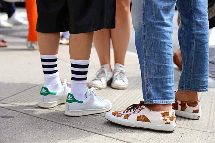 夏のキーアイテム：スニーカー＆サンダルに合わせる「靴下」はこう選べ！　最も軽視される足もとお洒落 1番目の画像