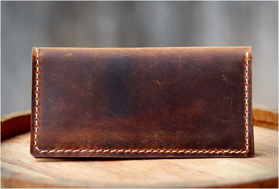 知る人ぞ知る革製品ブランド「アルズニ」：アルズニの財布が魅せるのは、最上級のこだわり。 4番目の画像