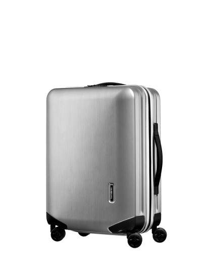 出張を快適に過ごすためのビジネス用スーツケース。ビジネスでも機能性・デザイン性を妥協しないために 2番目の画像