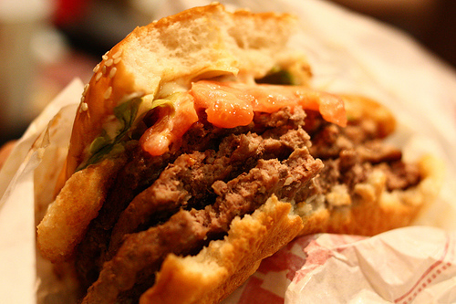 肉汁したたる、東京のハンバーガー11店：今食べなきゃ損！　新規オープンから老舗店まで。 1番目の画像