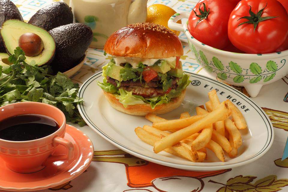 肉汁したたる、東京のハンバーガー11店：今食べなきゃ損！　新規オープンから老舗店まで。 3番目の画像