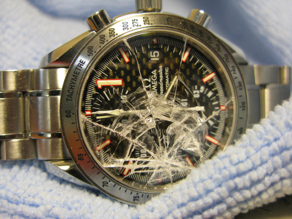 お気に入りの腕時計のガラス、傷ついてない？　腕時計のガラス交換の基礎知識 1番目の画像