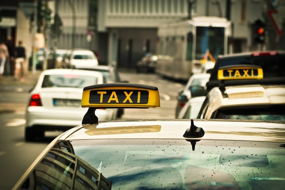Uberに対抗？タクシーは「ちょい乗り」する時代に：初乗り運賃「410円」へ踏み切った業界の現状 2番目の画像