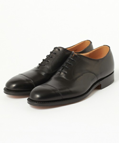 “革靴の種類”をシーン別に選ぶとき。ビジネスマンの足元を輝かせる、6つのおすすめの革靴 3番目の画像