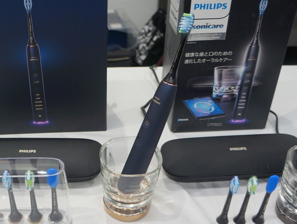 【身だしなみ】高性能シェーバーに電動歯ブラシも！フィリップスから新製品が続々登場 13番目の画像