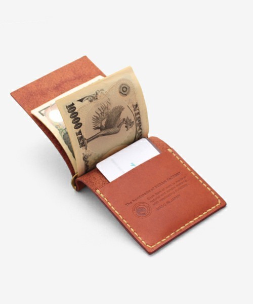 “財布”はこんなに薄くなる！スマートシンプルな大人の男のための「マネークリップ」特集 6番目の画像
