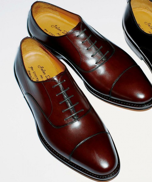 常識ある営業マンが履いている靴の色 3番目の画像